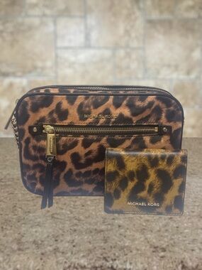 Michael Kors Polly Large Nylon Crossbody Bag & Wallet Set Cheetah Butterscotch